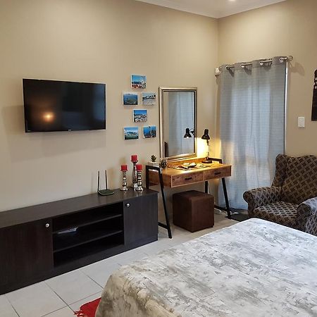 Studio On Bourdeaux بارو المظهر الخارجي الصورة